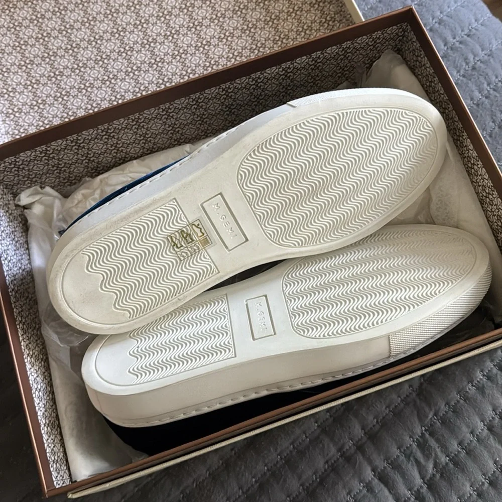 NWT M Gemi Blue velvet sneaker - Picture 3 of 5